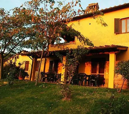 Sleeps 4 Pool Wifi T763386