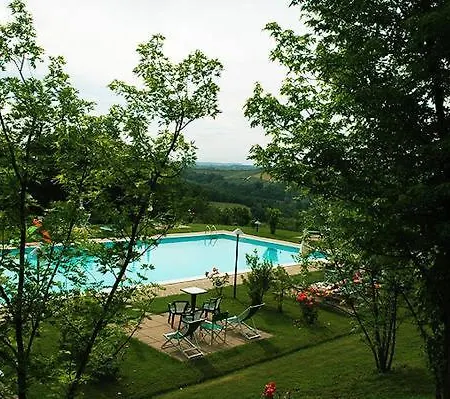 Sleeps 4 Pool Wifi T763386 *
