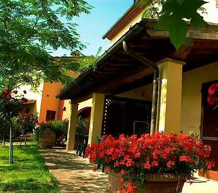 Sleeps 4 Pool Wifi T763386 * Turignano