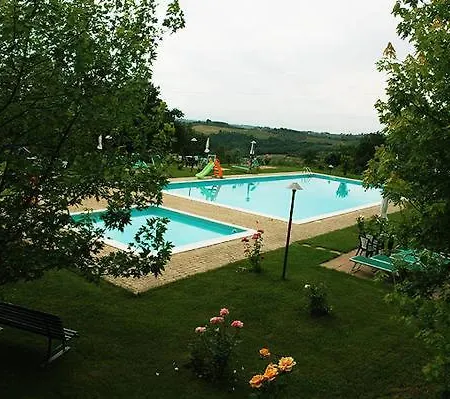 Sleeps 4 Pool Wifi T763386